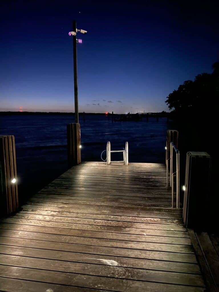 4 dock lighting